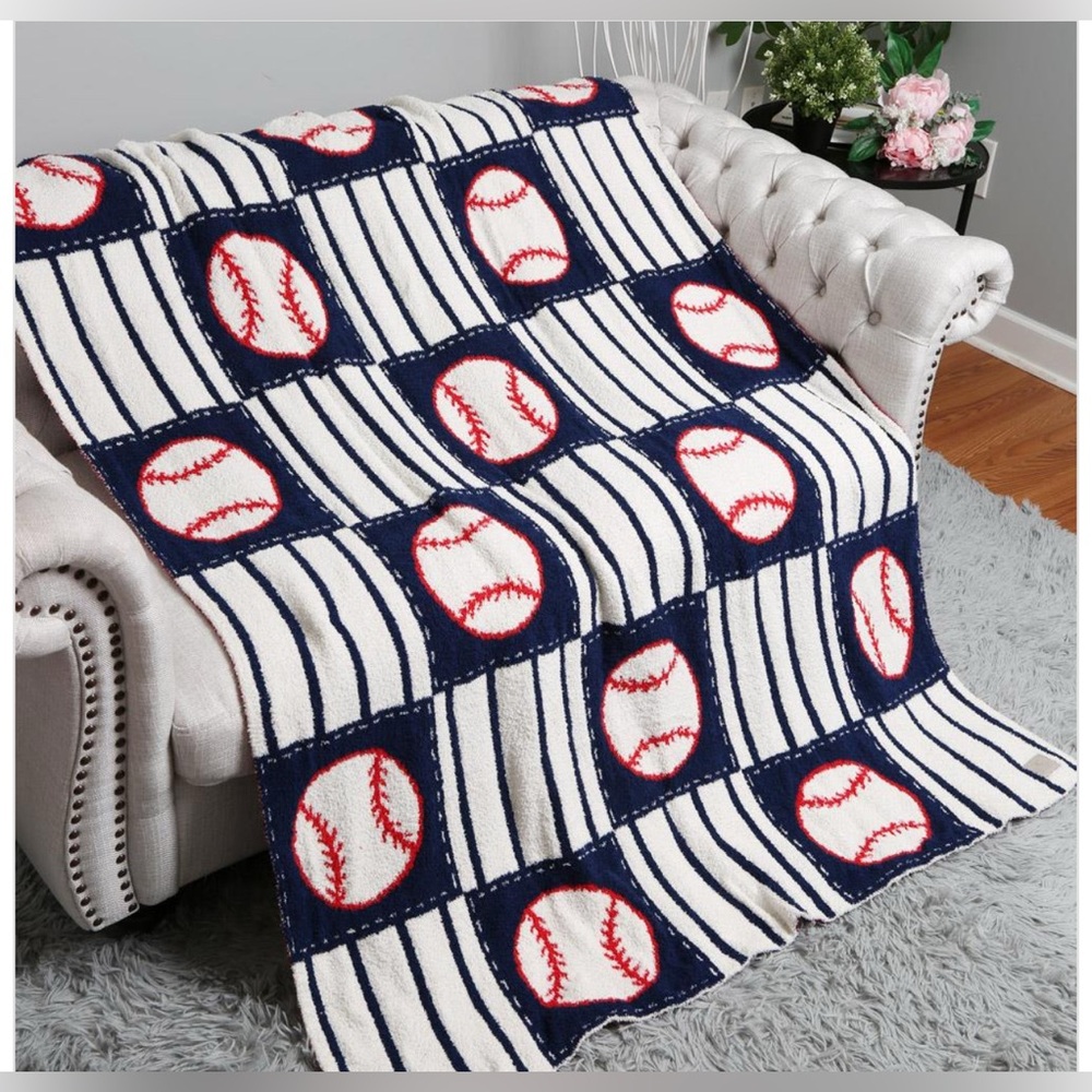 Baseball Pattern Throw Blanket - Navy and White
